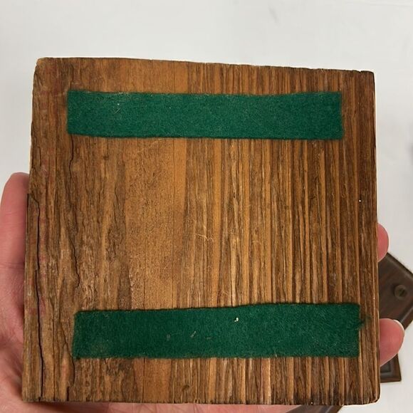 Wood drink coasters Moosehead Canadian lager beer set of 5 - Picture 4 of 4